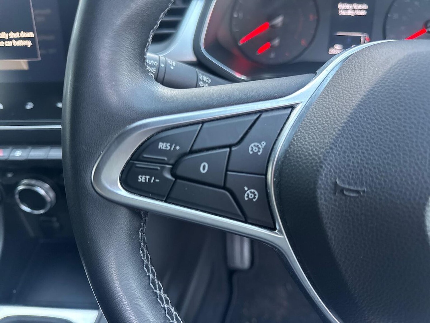 Used Renault Captur 2020 for sale - 76605576: Photo 23