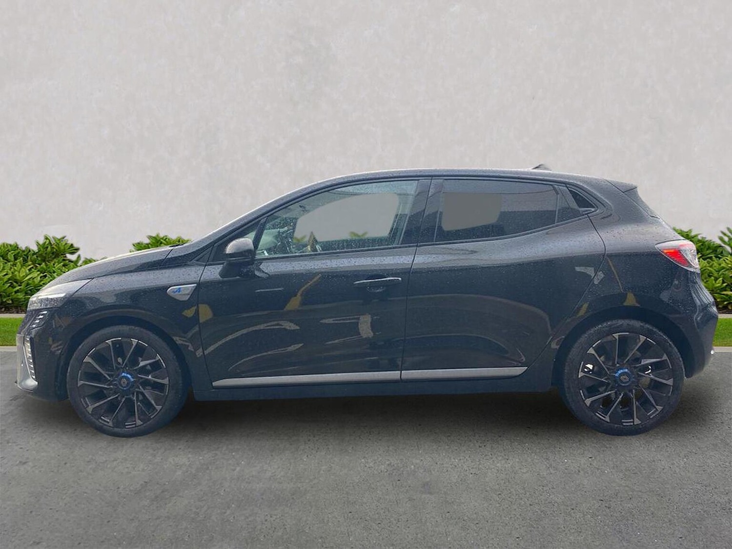 Used Renault Clio 2024 for sale - 76627990: Photo 3