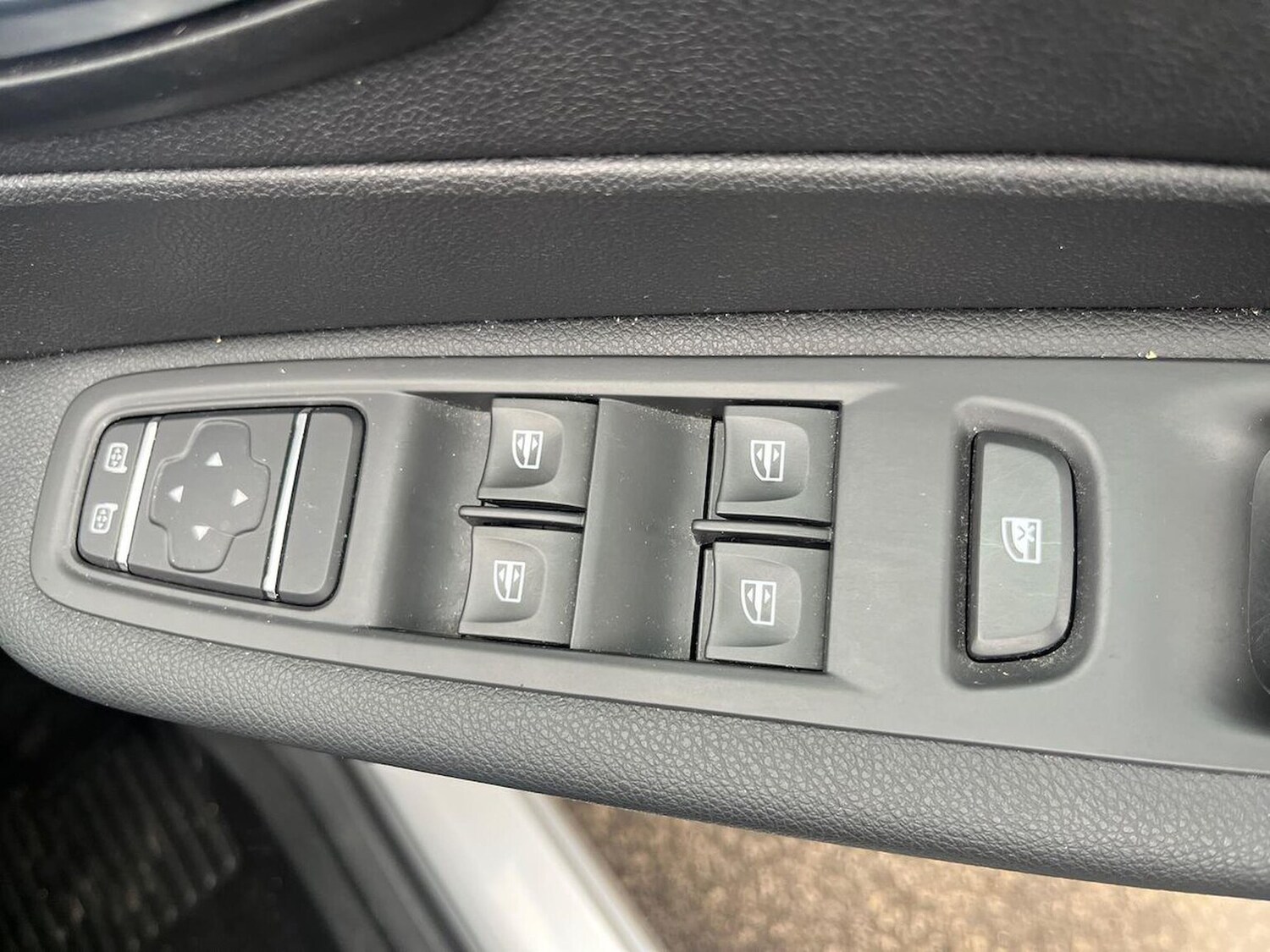 Used Renault Captur 2018 for sale - 78194667: Photo 21