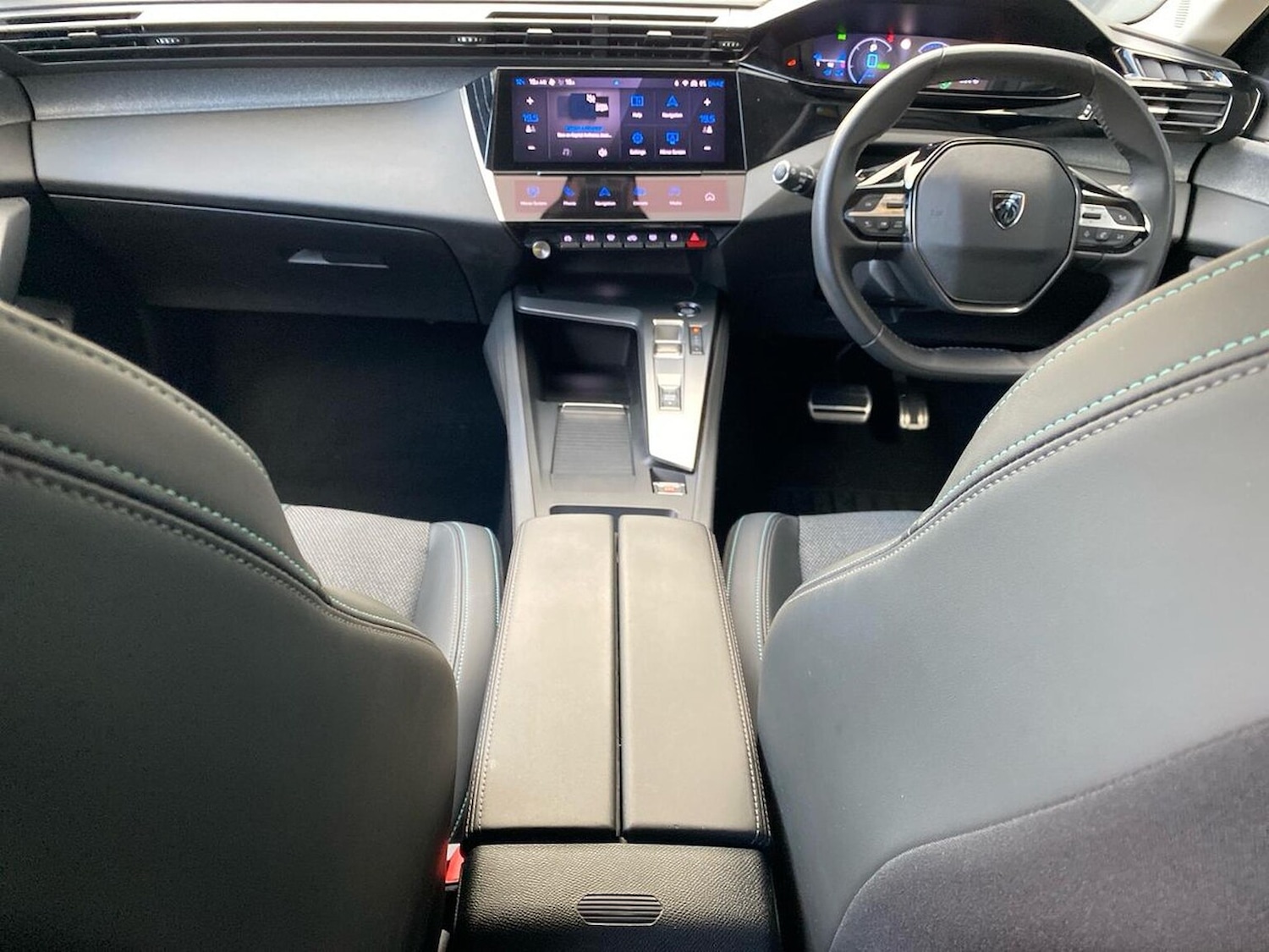 Used Peugeot 308 2024 for sale - 76777300: Photo 13