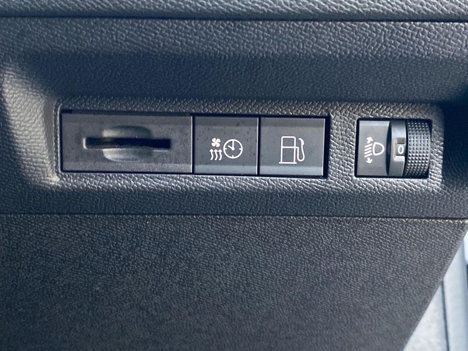 Used Peugeot 308 2024 for sale - 76777300: Photo 44