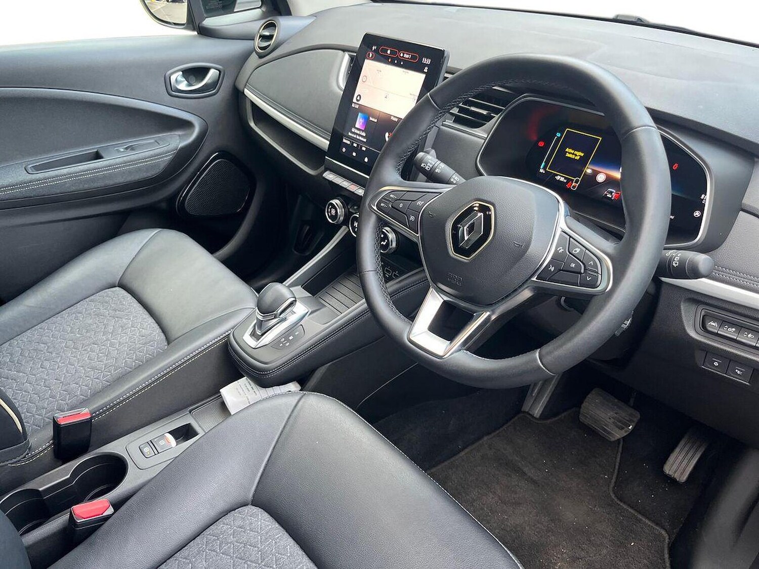 Used Renault Zoe 2022 for sale - 77019486: Photo 17