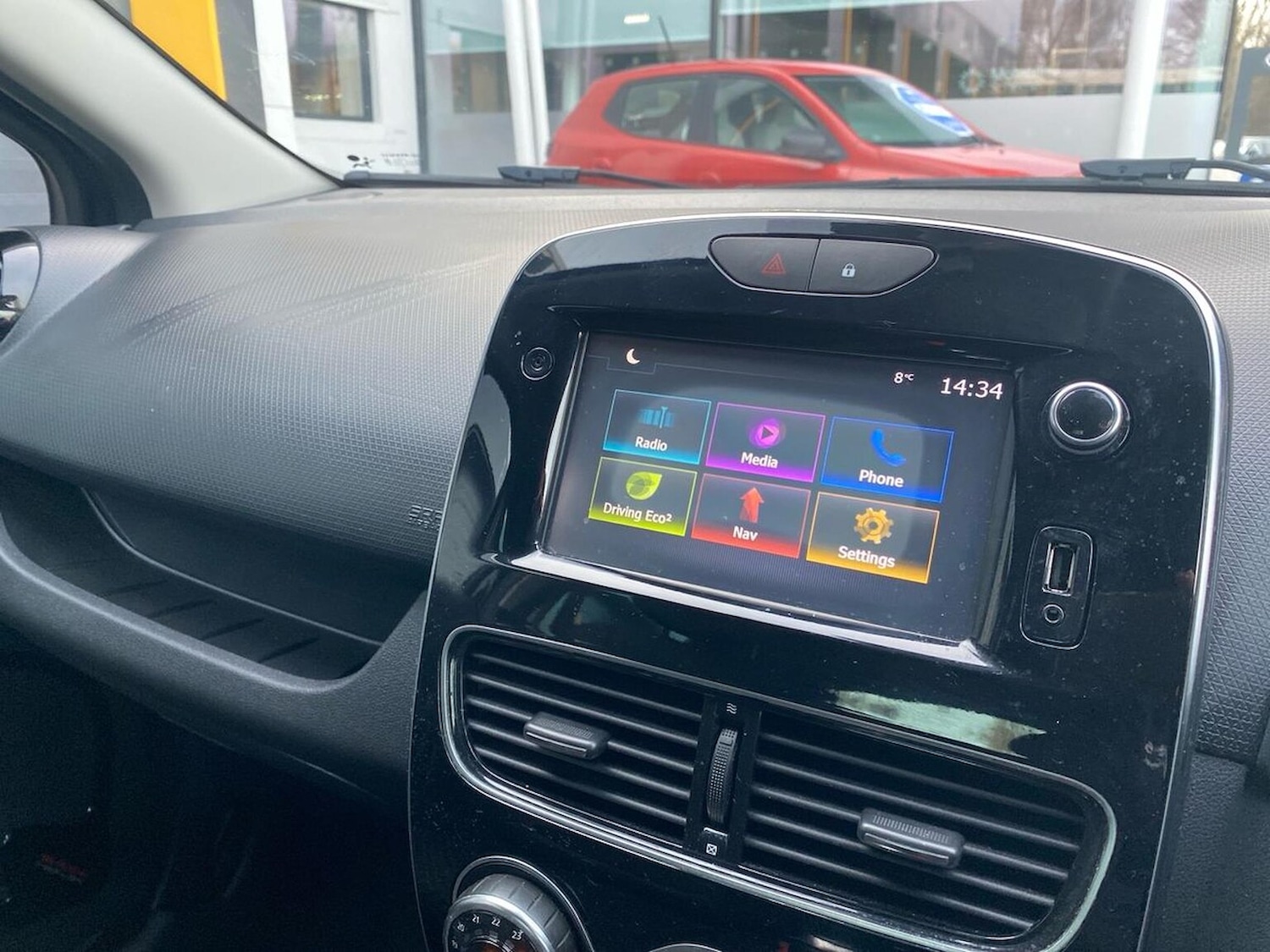 Used Renault Clio 2018 for sale - 77028152: Photo 13