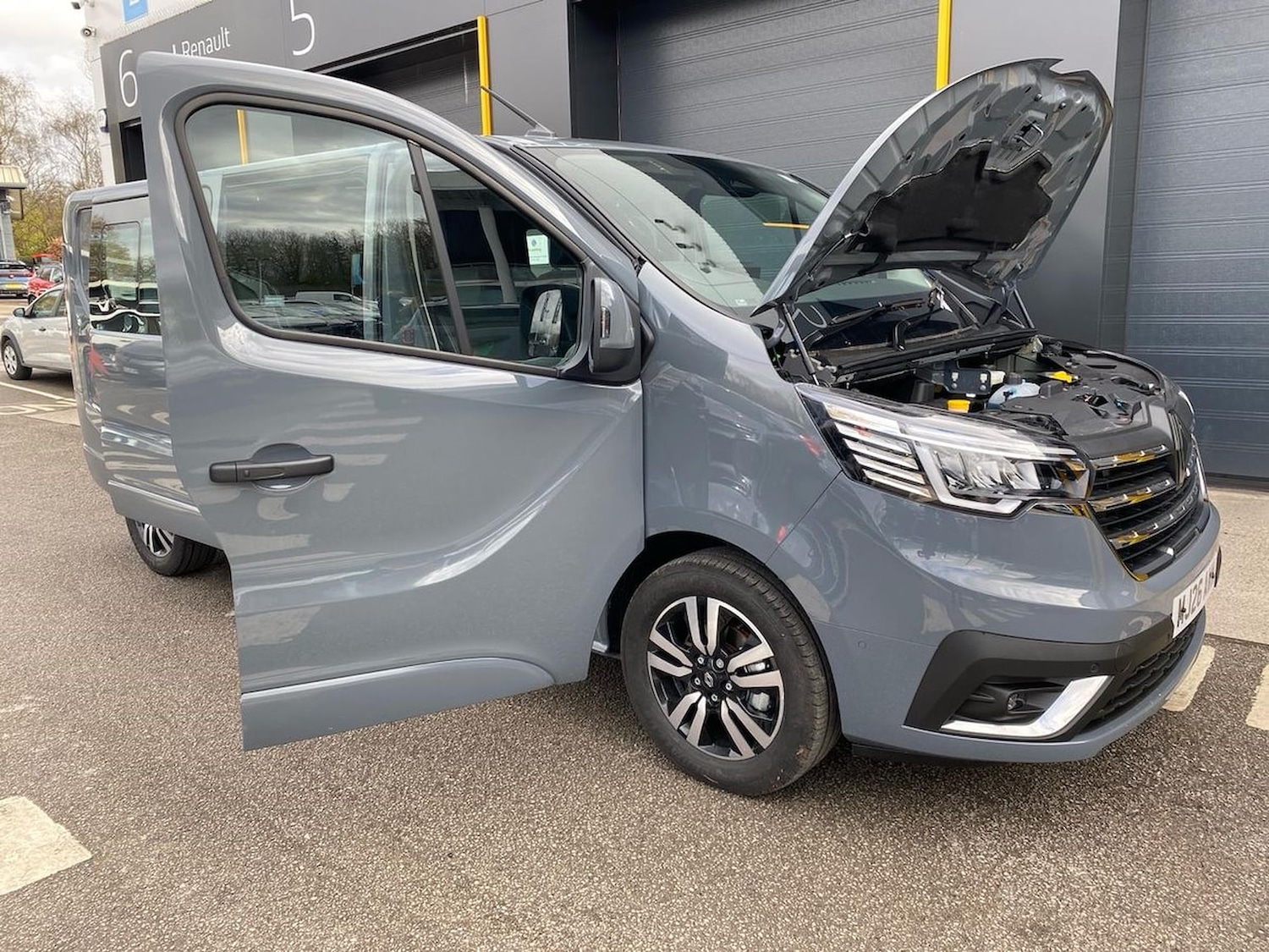 Used Renault Trafic 2026 for sale - 78195462: Photo 42