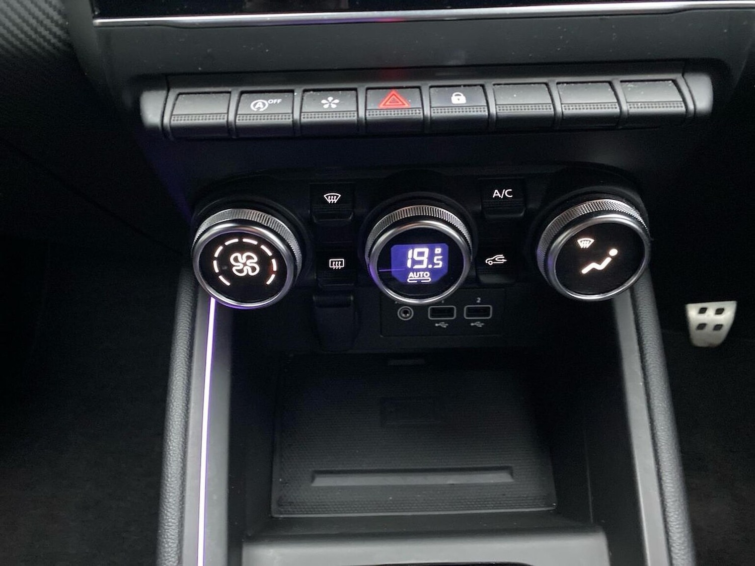 Used Renault Clio 2022 for sale - 76471000: Photo 12