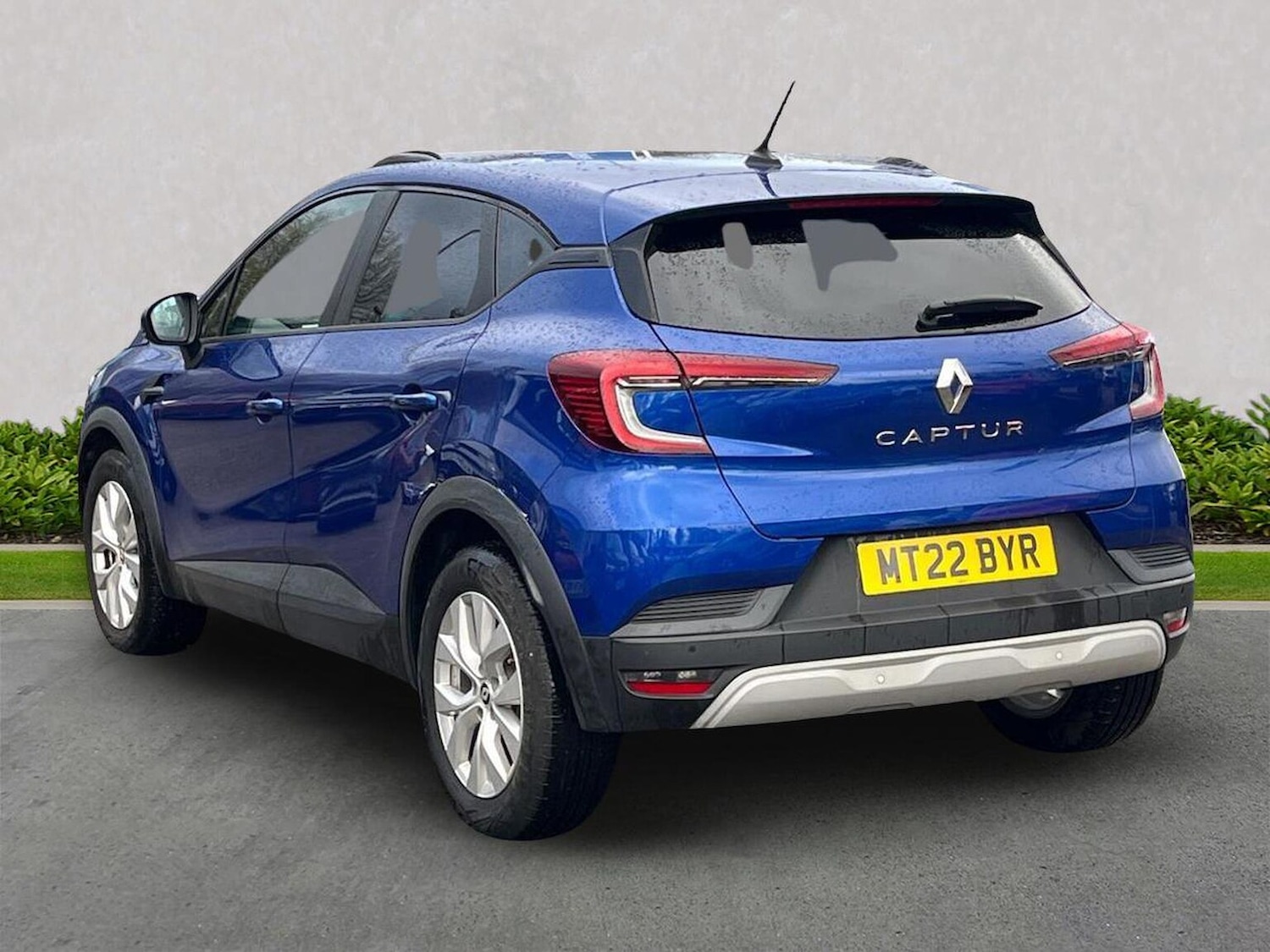Used Renault Captur 2022 for sale - 77488364: Photo 2