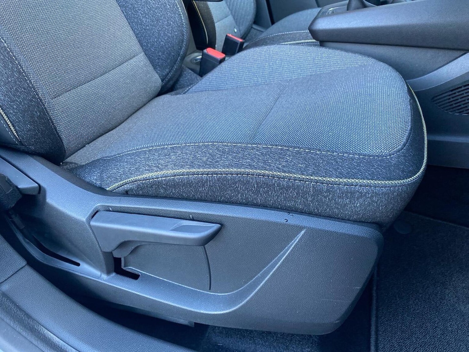 Used Renault Captur 2025 for sale - 76600093: Photo 30