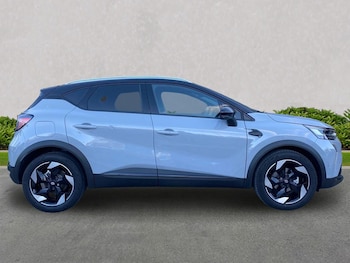 Used Renault Captur 2025 for sale - 76600093: Photo