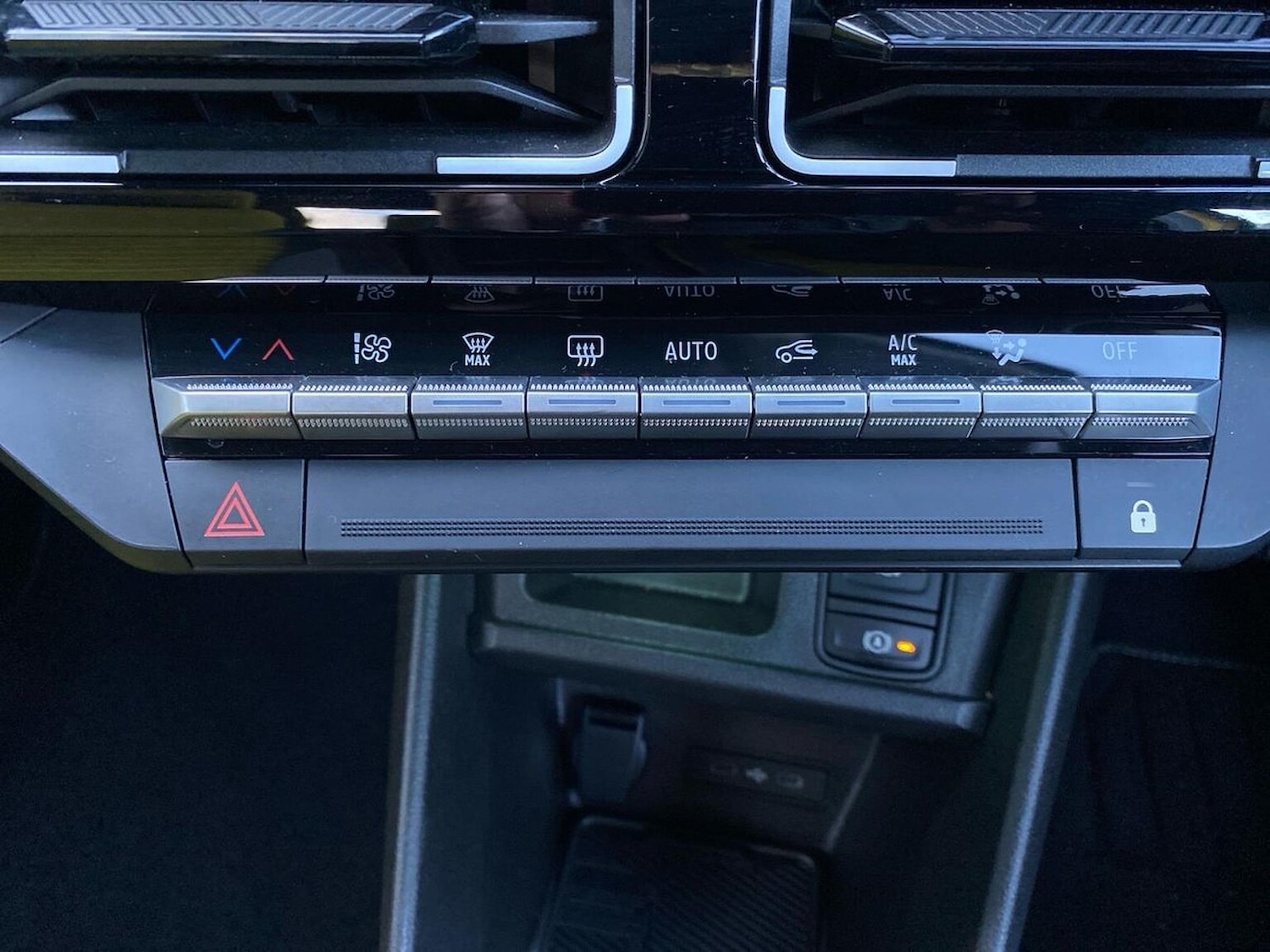 Used Renault 5 2025 for sale - 76627975: Photo 12