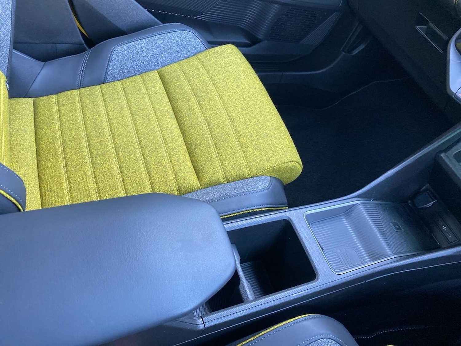 Used Renault 5 2025 for sale - 76627975: Photo 13