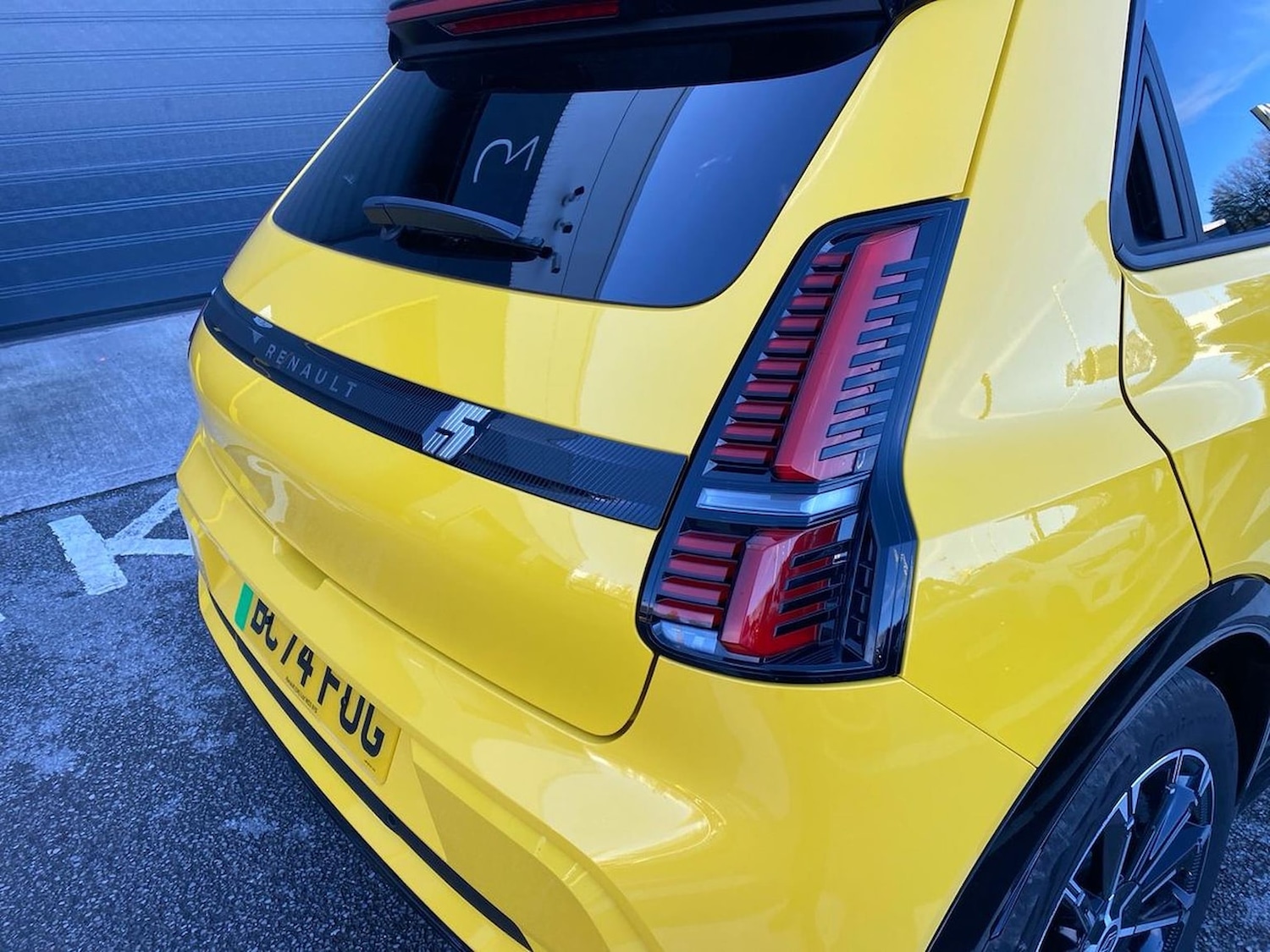 Used Renault 5 2025 for sale - 76627975: Photo 35