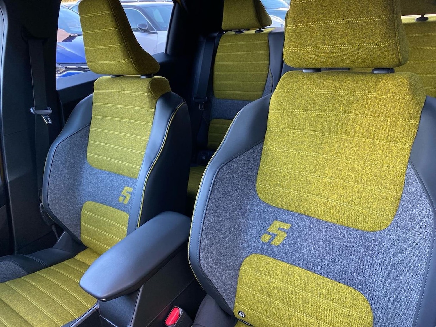 Used Renault 5 2025 for sale - 76627975: Photo 41