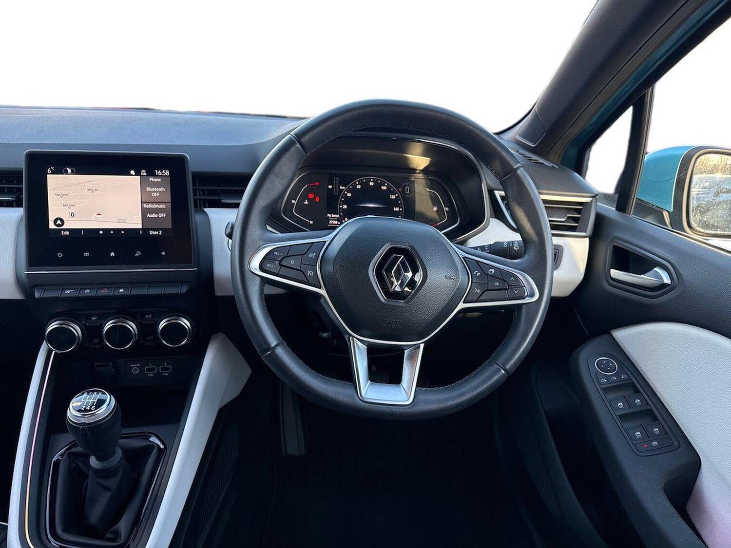 Used Renault Clio 2022 for sale - 78195416: Photo 11