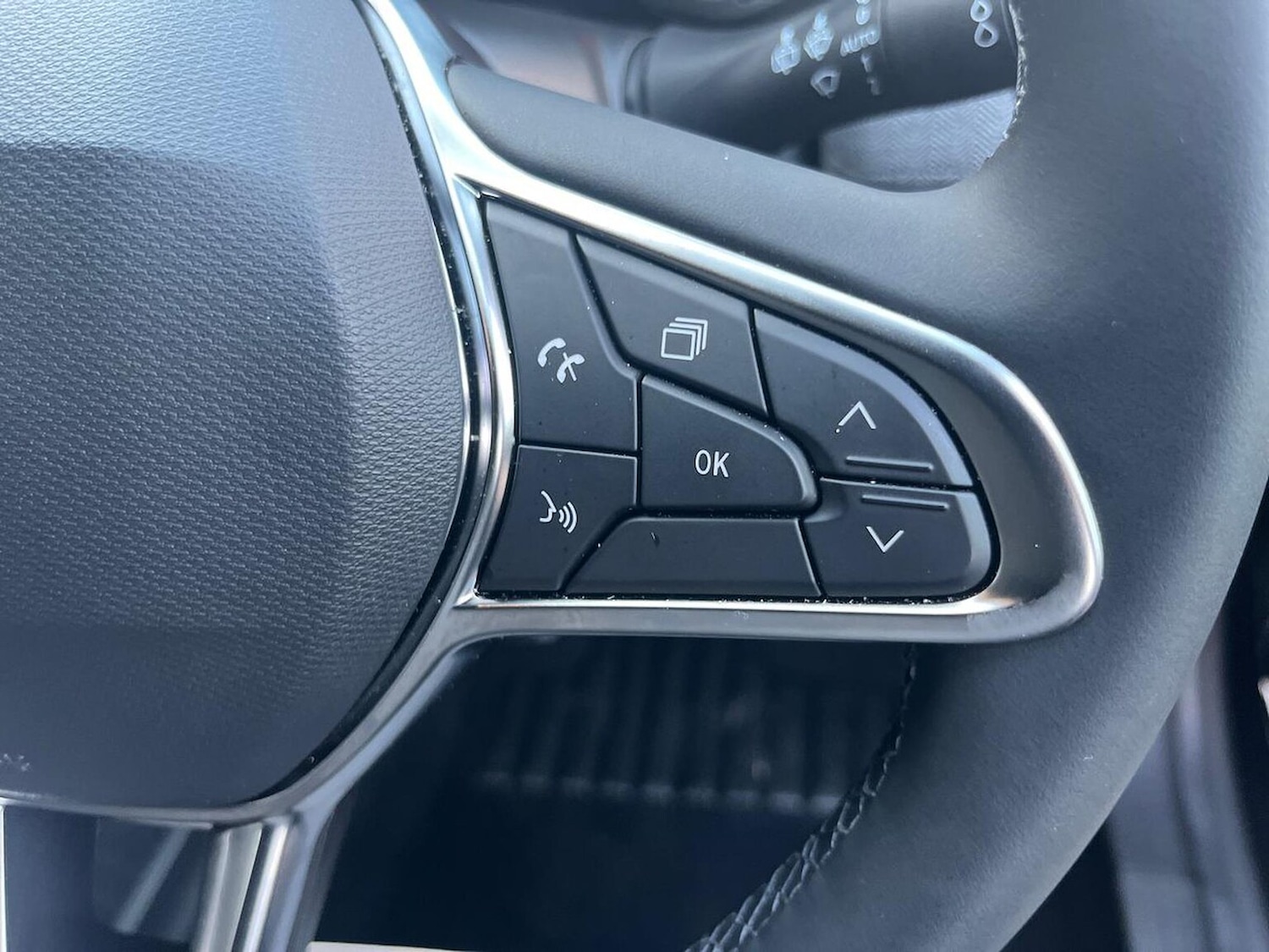 Used Renault Clio 2025 for sale - 77020612: Photo 28