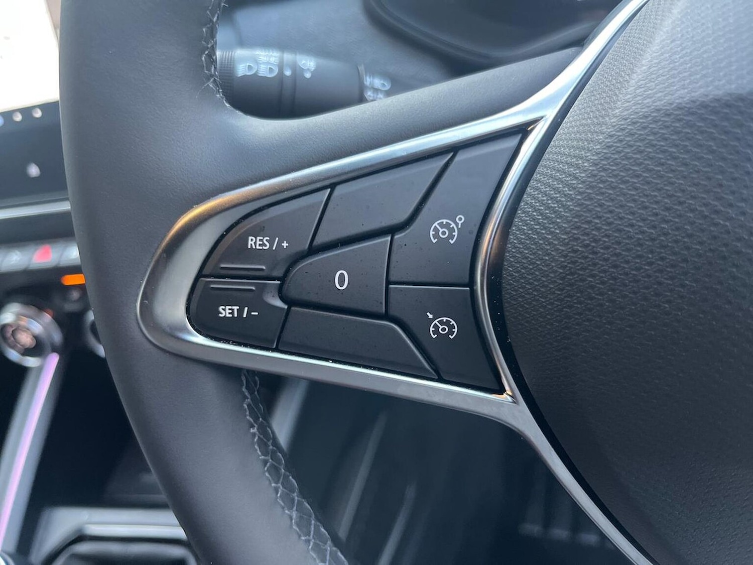 Used Renault Clio 2025 for sale - 77020612: Photo 29