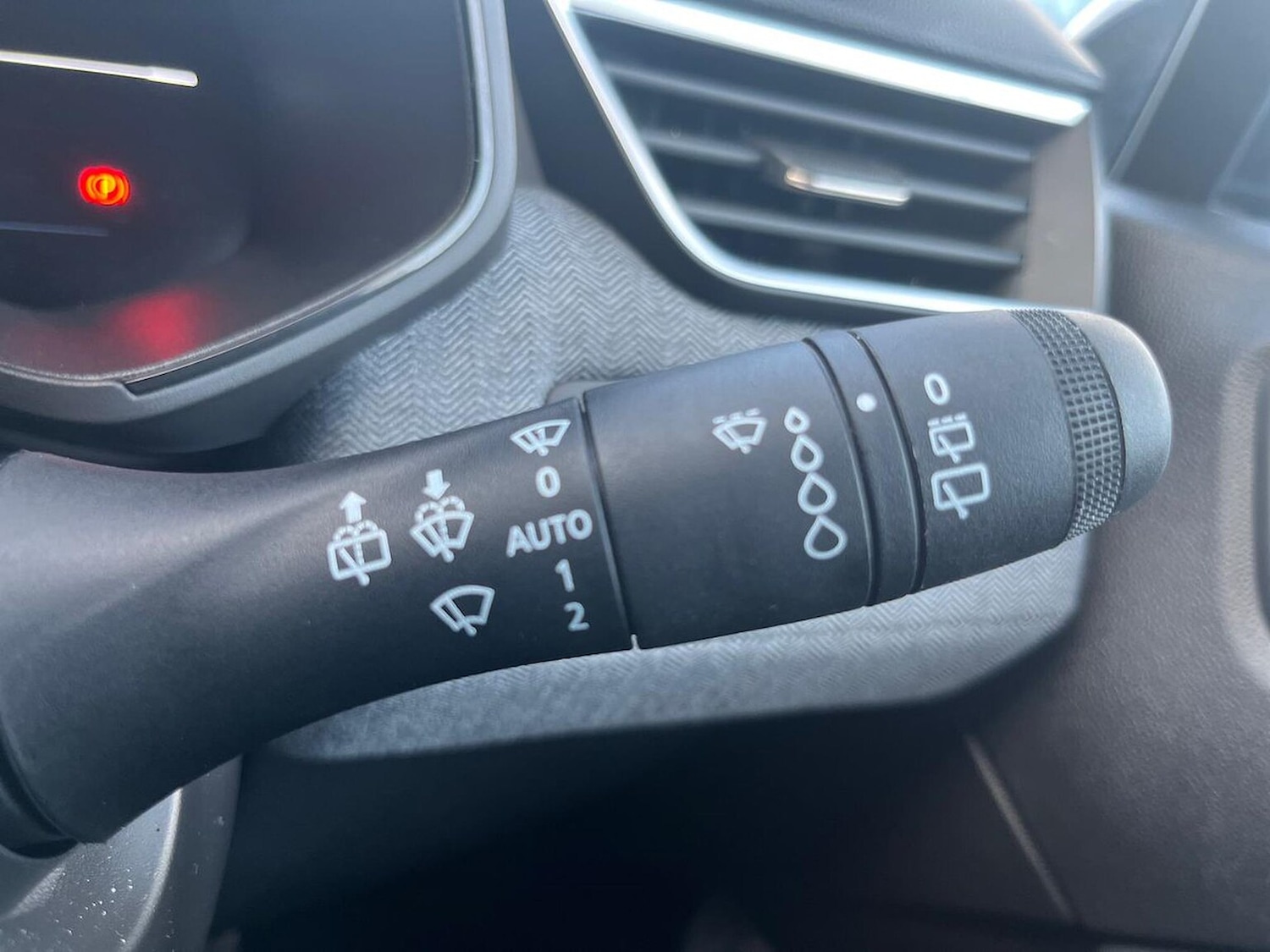 Used Renault Clio 2025 for sale - 77020612: Photo 30