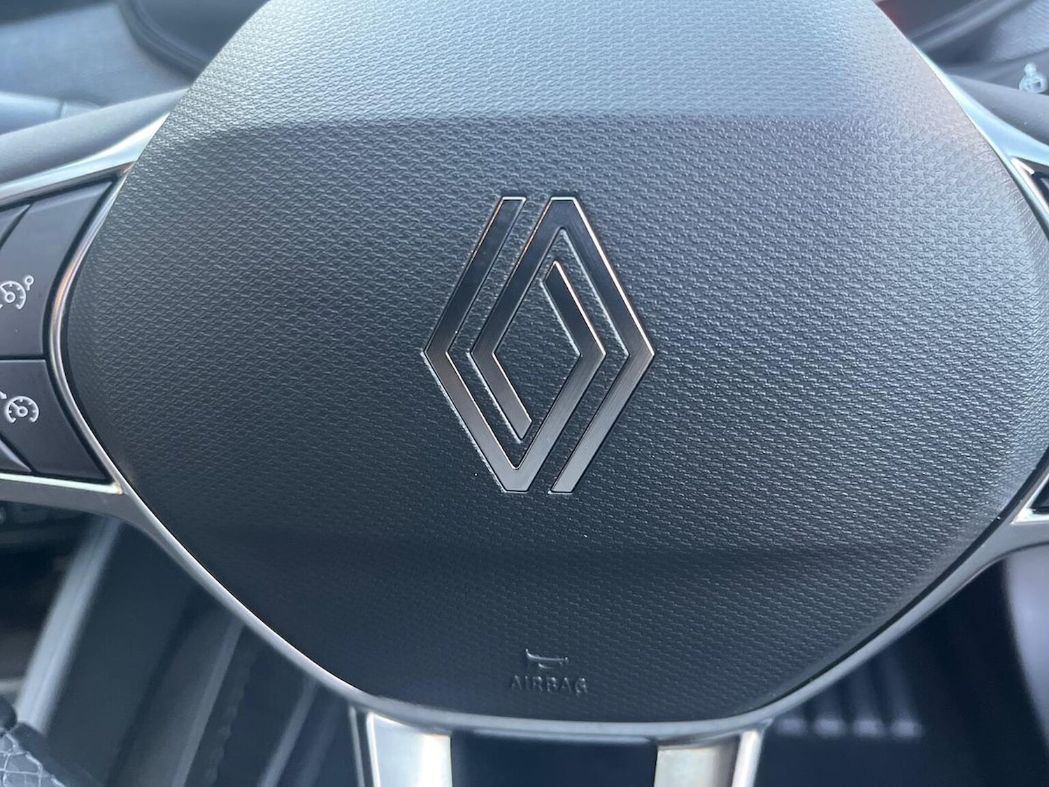 Used Renault Clio 2025 for sale - 77020612: Photo 41