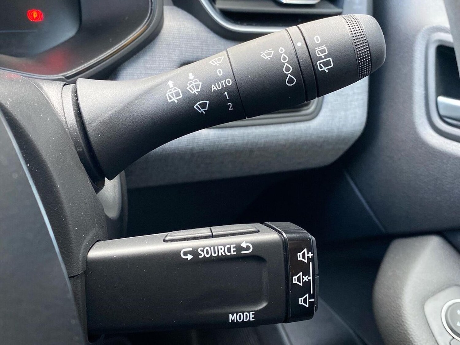 Used Renault Clio 2024 for sale - 78194651: Photo 31