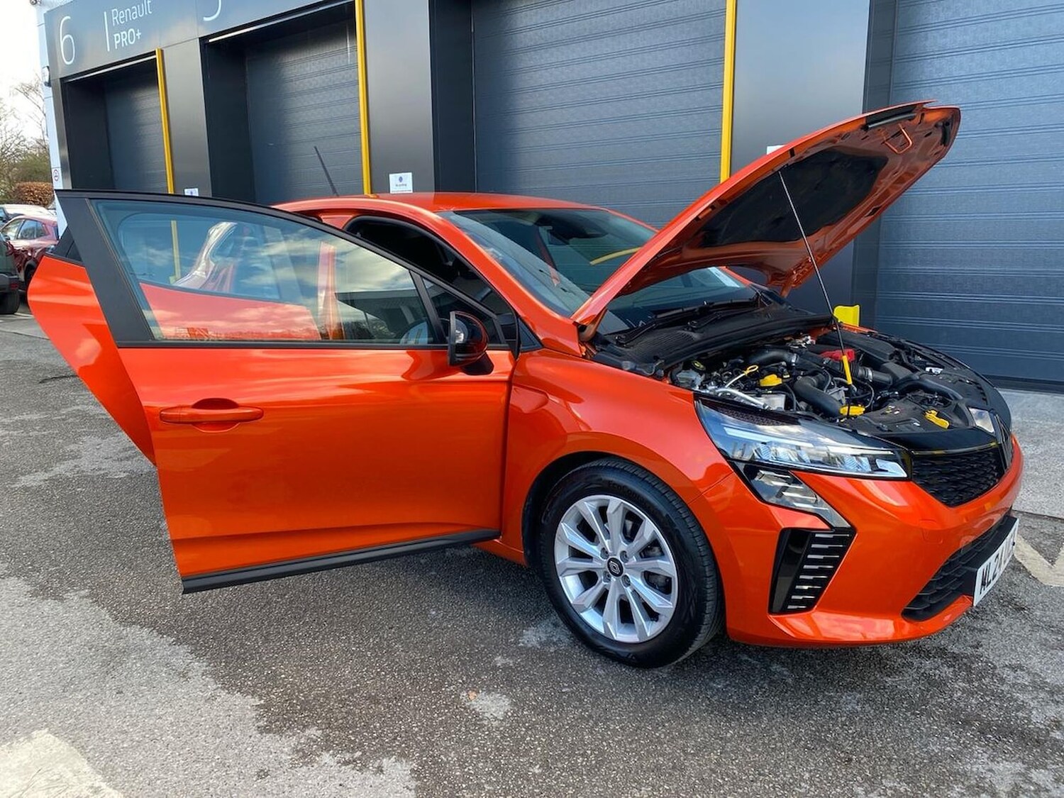 Used Renault Clio 2024 for sale - 78194651: Photo 42