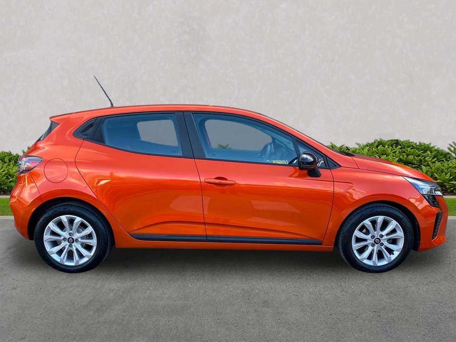 Used Renault Clio 2024 for sale - 78194651: Photo 5