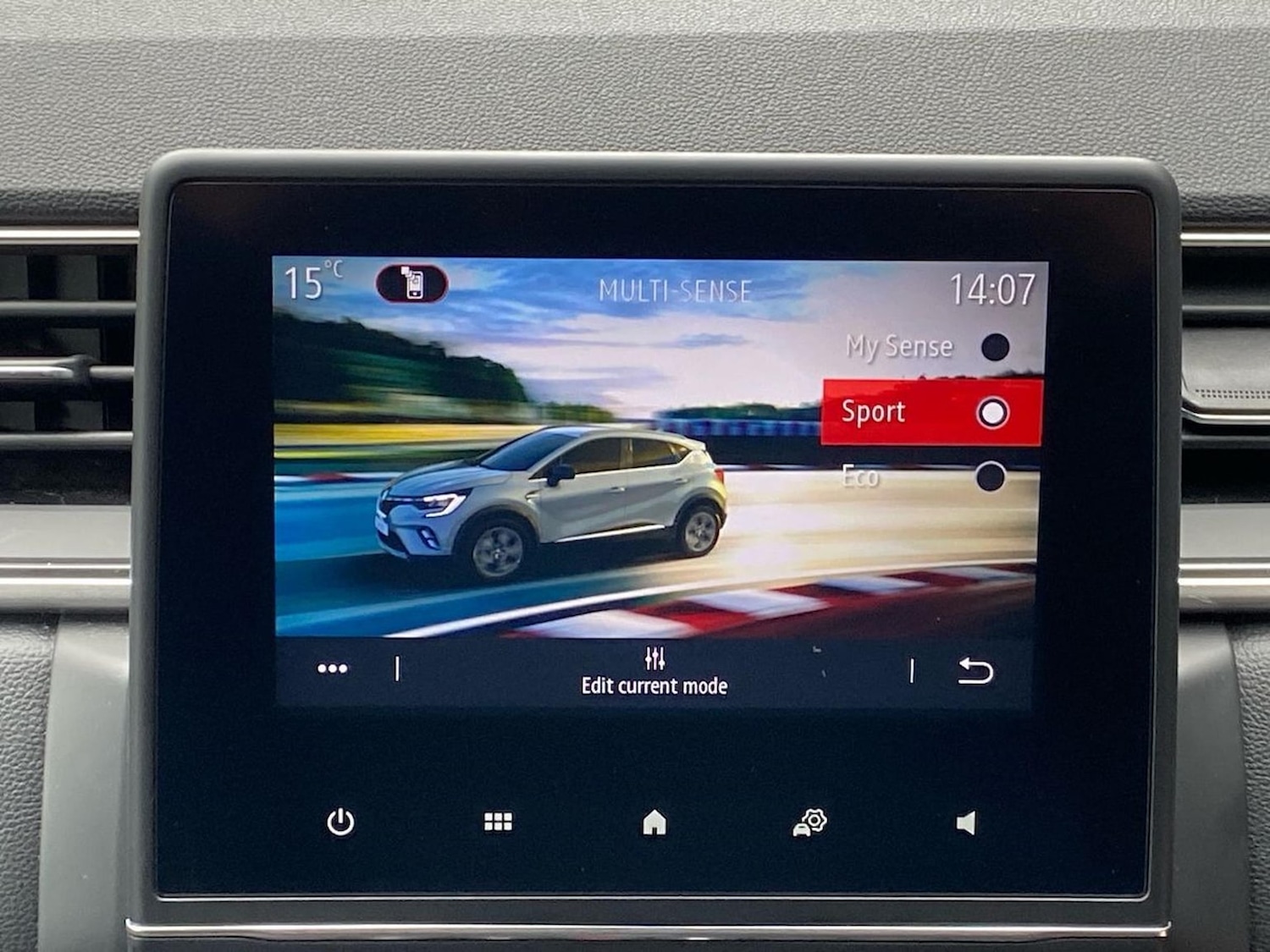 Used Renault Captur 2022 for sale - 76979891: Photo 40