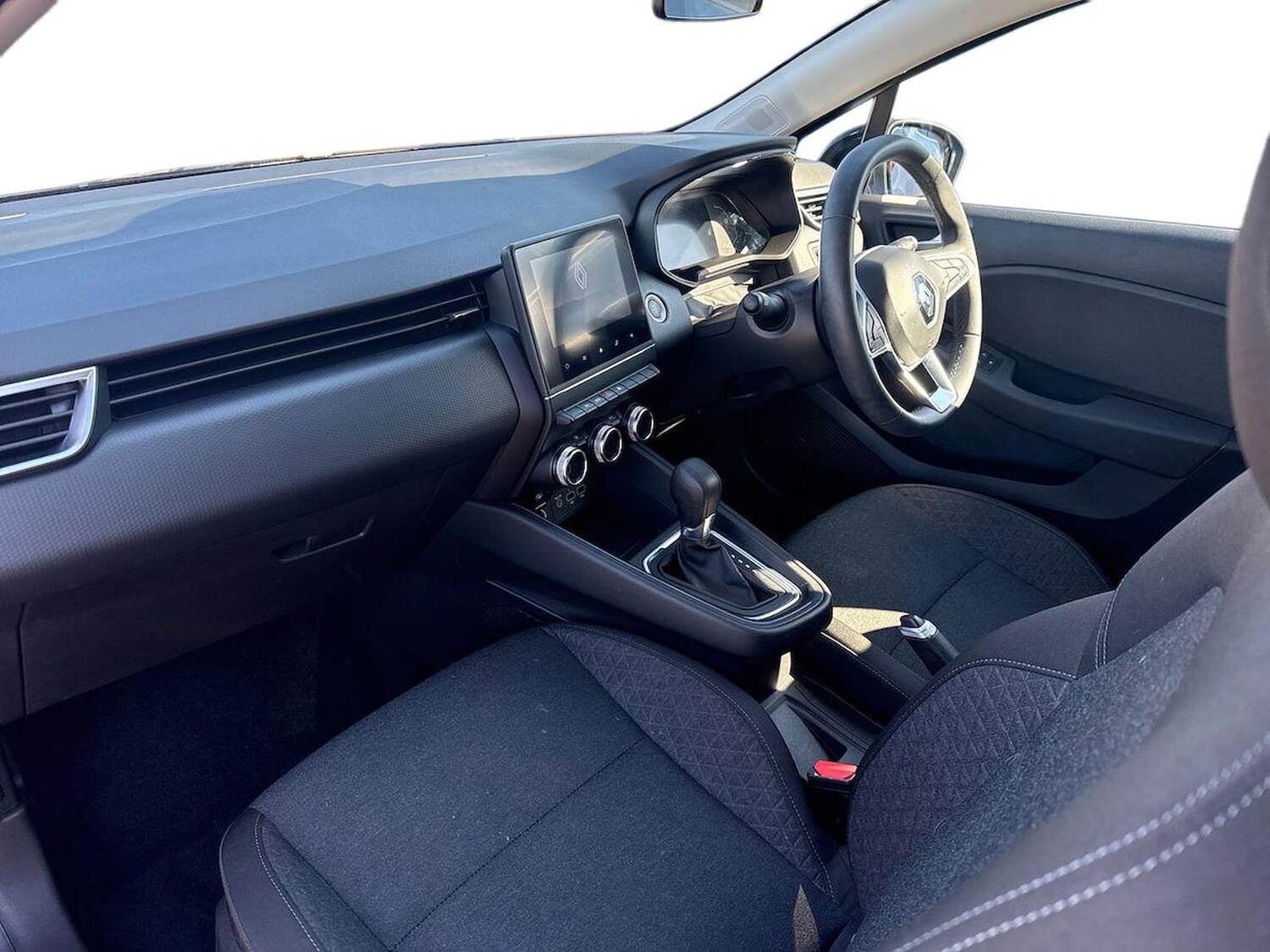 Used Renault Clio 2023 for sale - 78144482: Photo 9