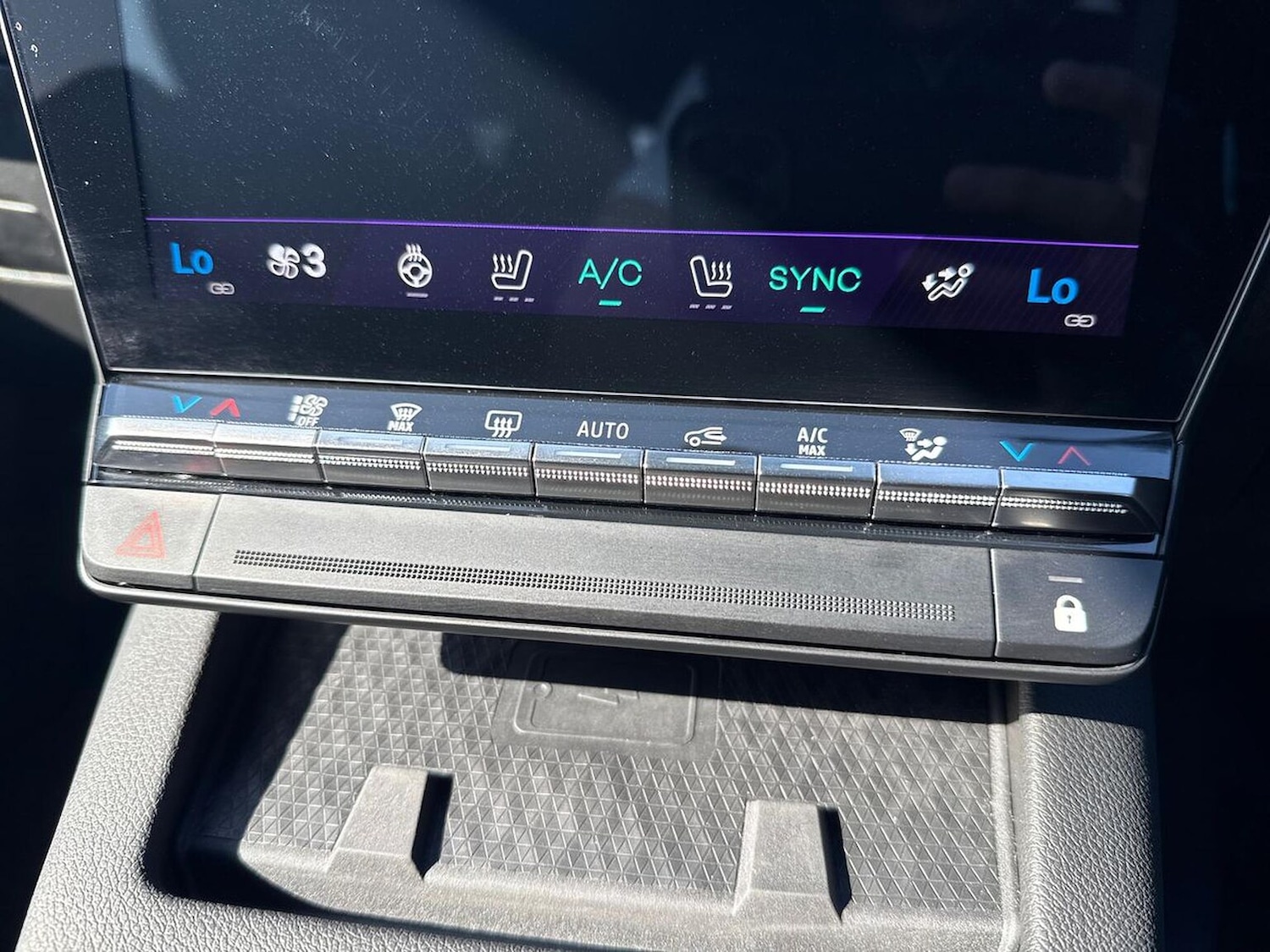 Used Renault Scenic E-Tech 2024 for sale - 76541915: Photo 12