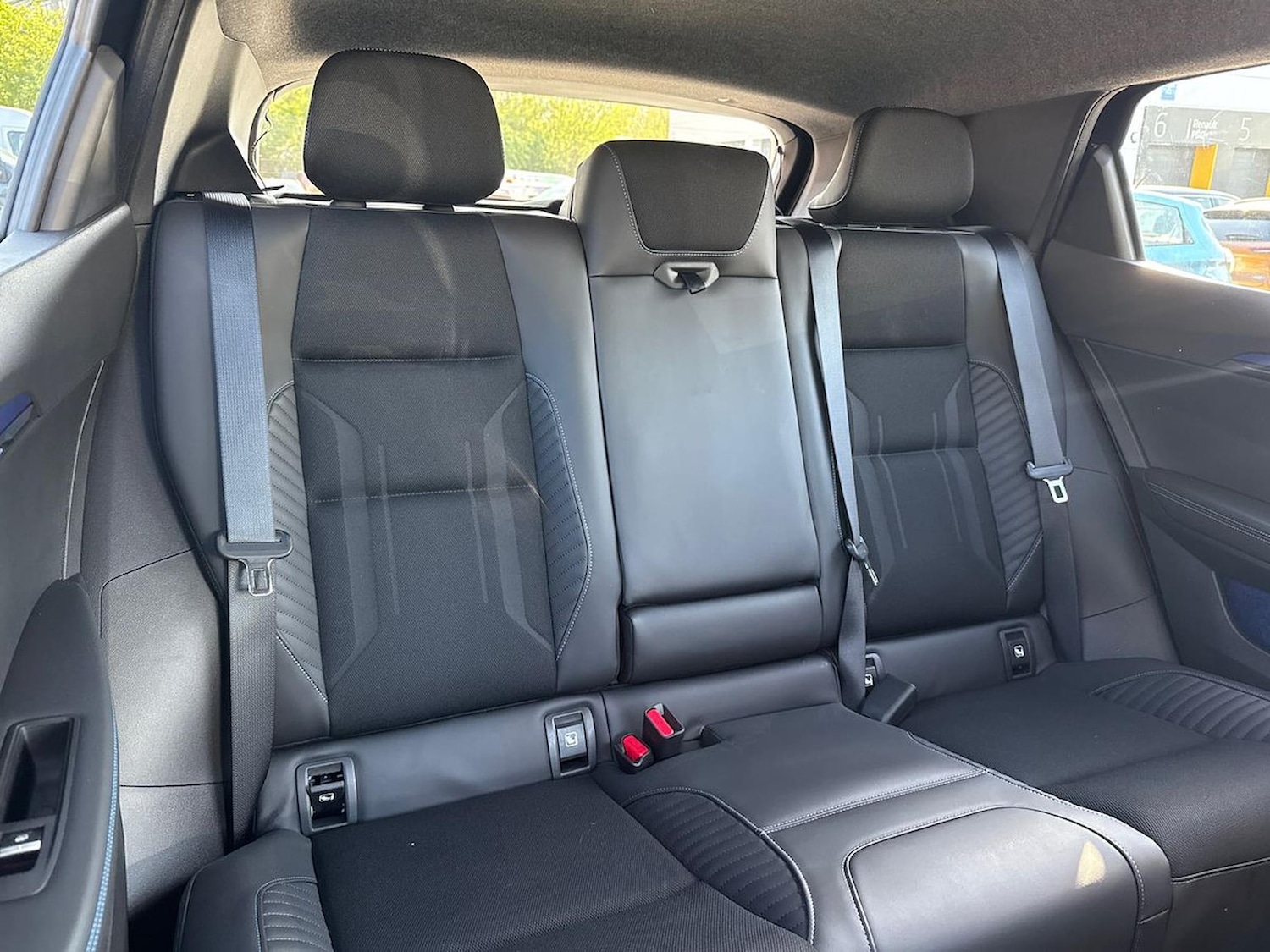 Used Renault Scenic E-Tech 2024 for sale - 76541915: Photo 16