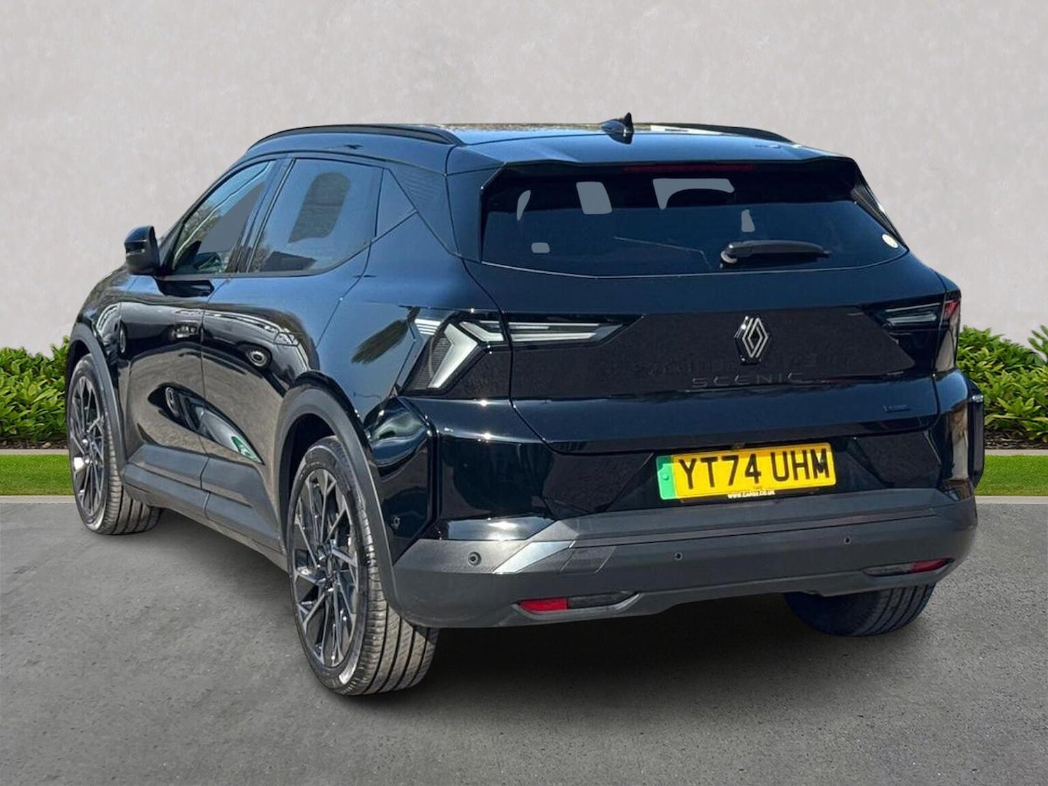 Used Renault Scenic E-Tech 2024 for sale - 76541915: Photo 2