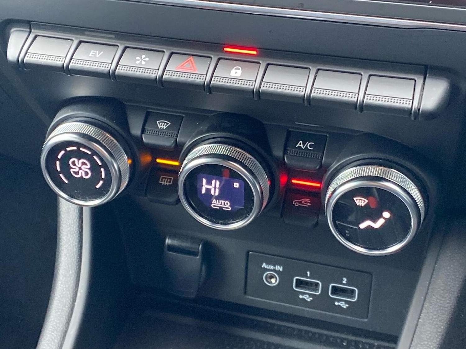 Used Renault Captur 2023 for sale - 76720325: Photo 12