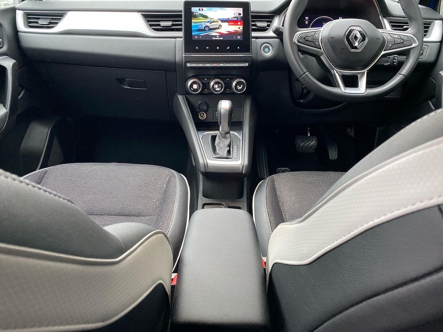 Used Renault Captur 2023 for sale - 76720325: Photo 13