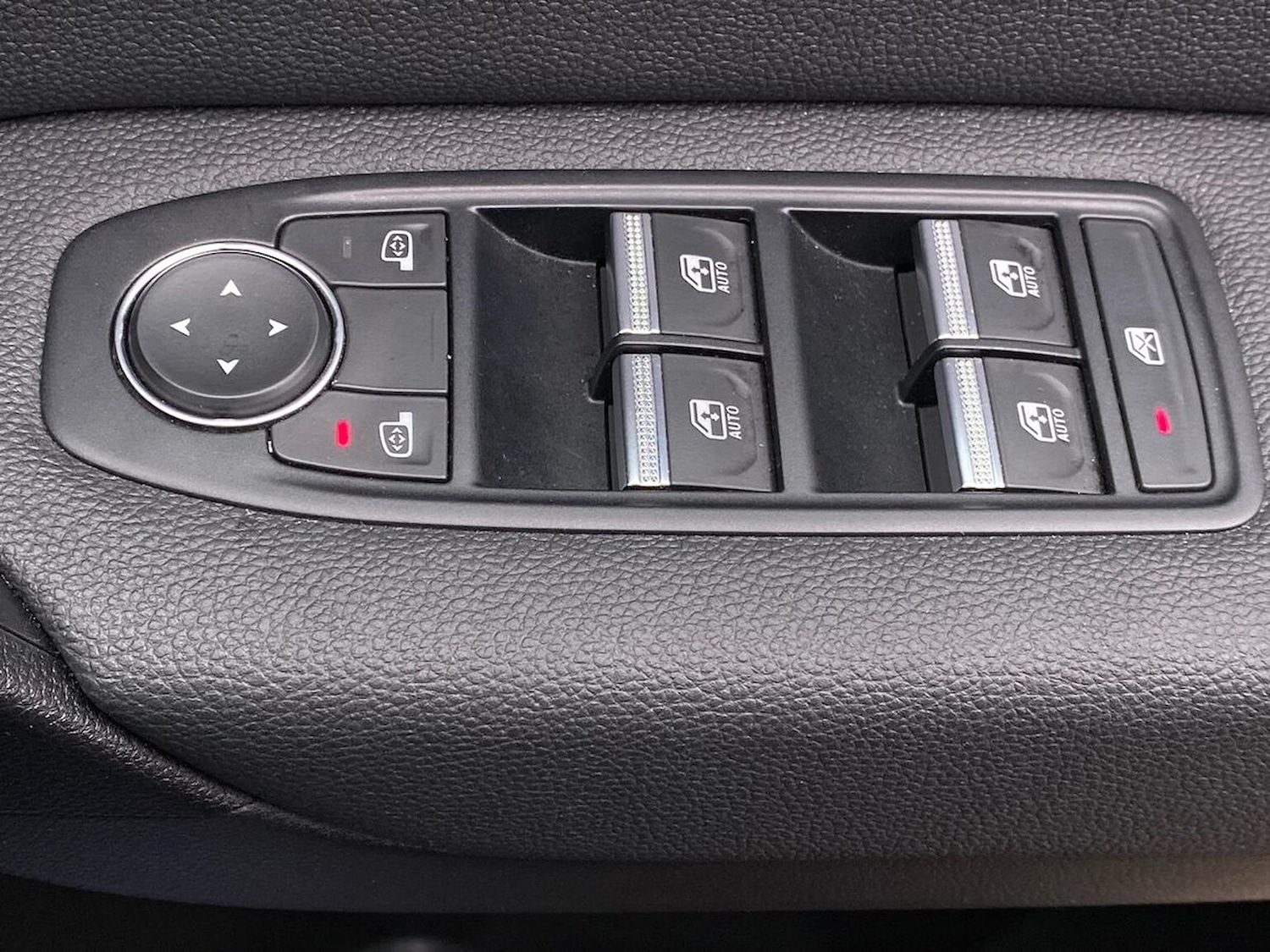 Used Renault Captur 2023 for sale - 76720325: Photo 21