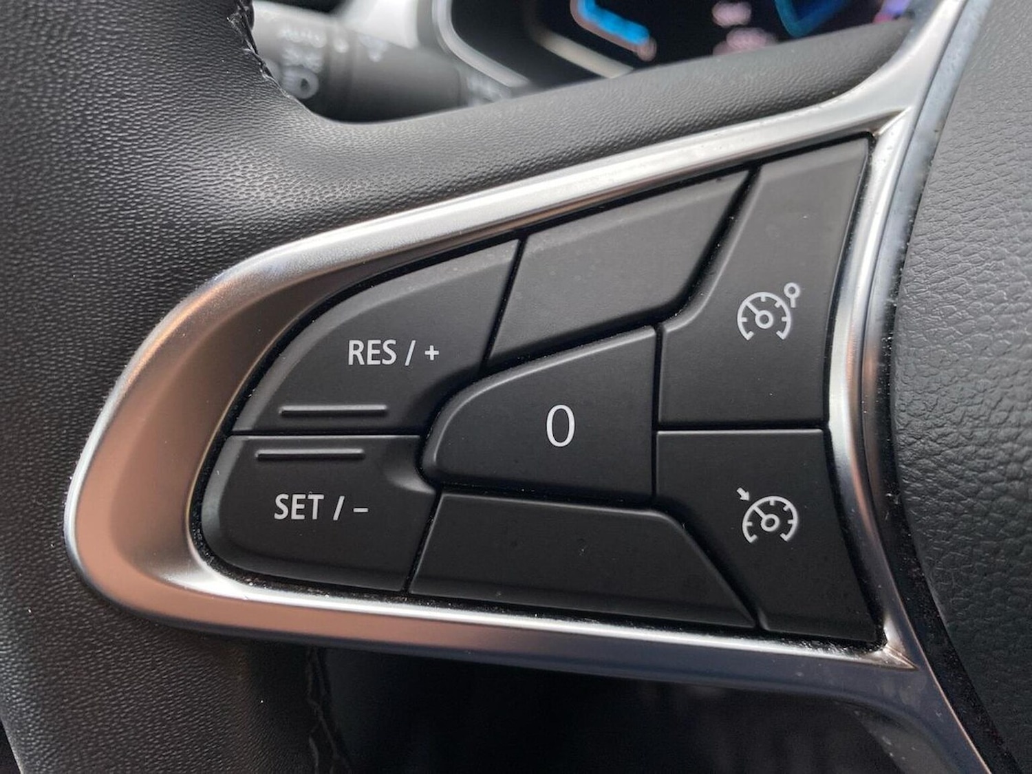 Used Renault Captur 2023 for sale - 76720325: Photo 26