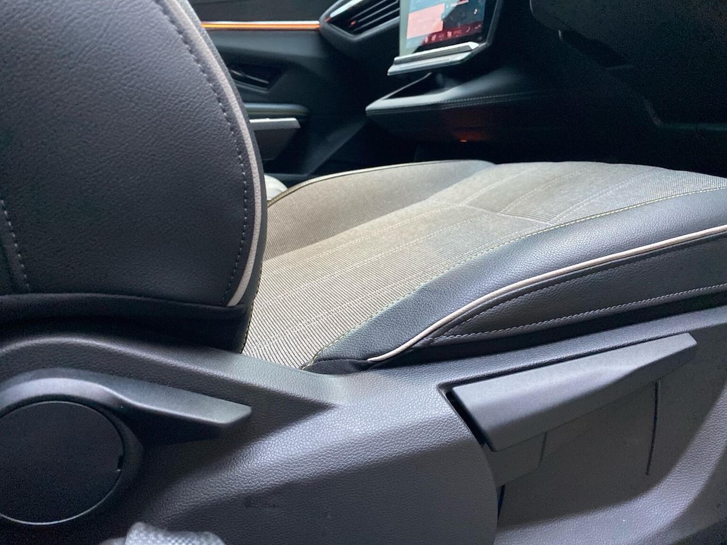 Used Renault Megane E Tech 2024 for sale - 76699411: Photo 30