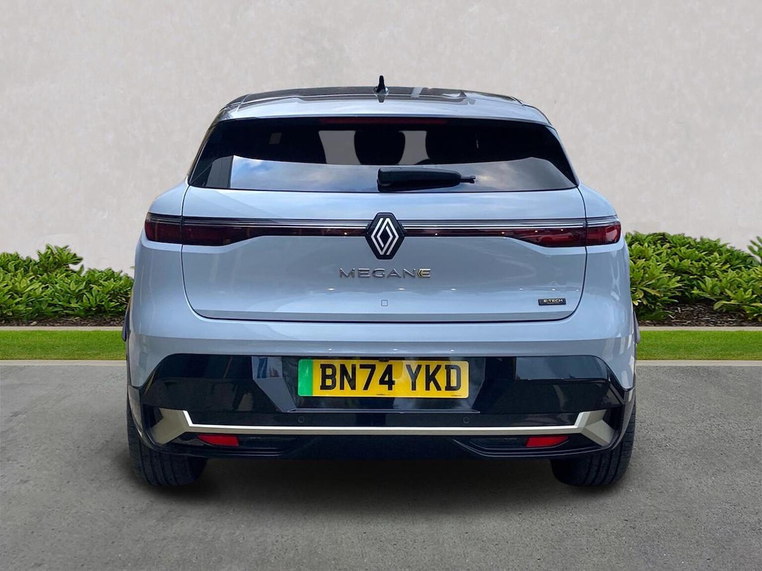 Used Renault Megane E Tech 2024 for sale - 76699411: Photo 4