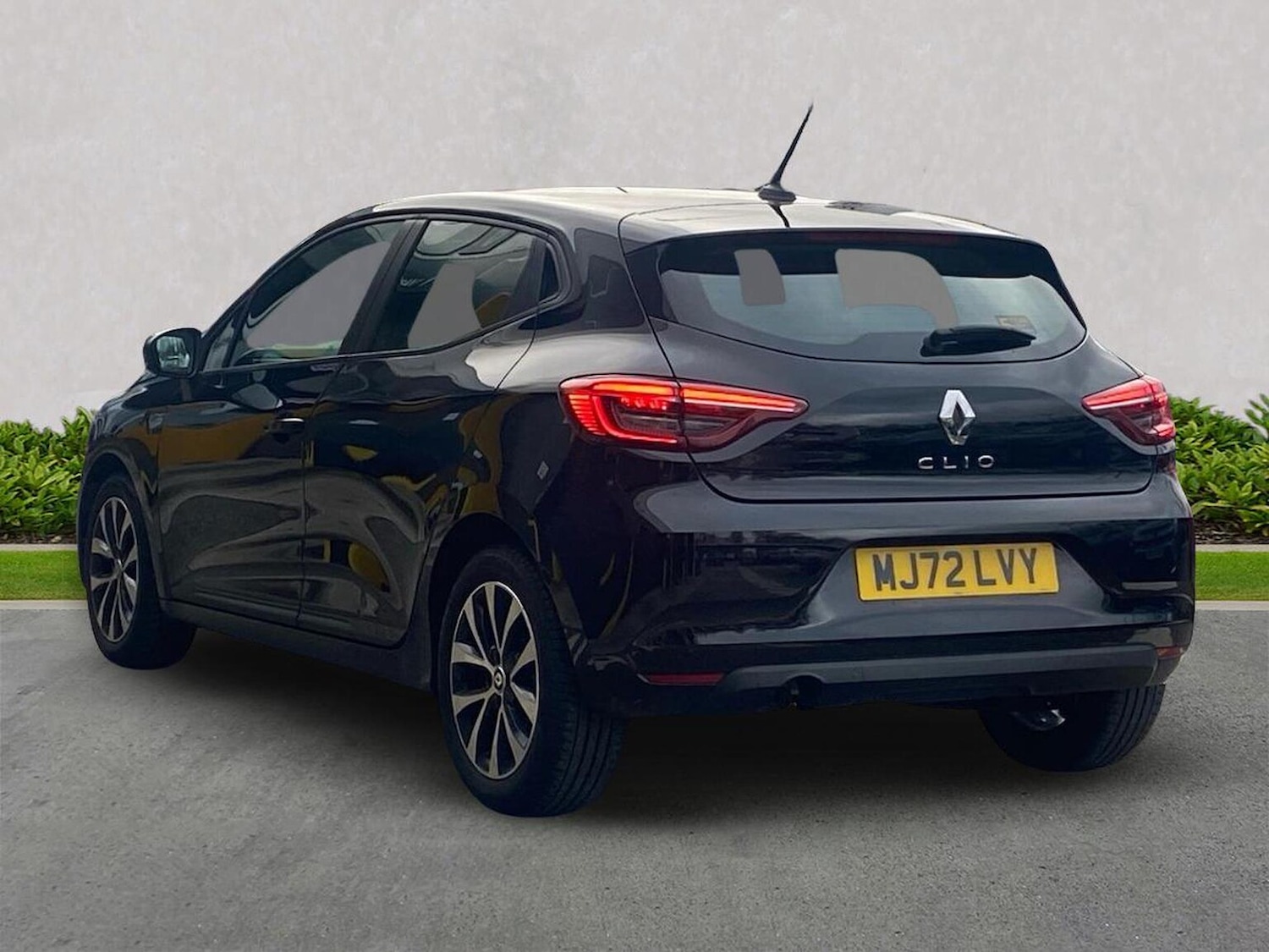 Used Renault Clio 2022 for sale - 77034637: Photo 2