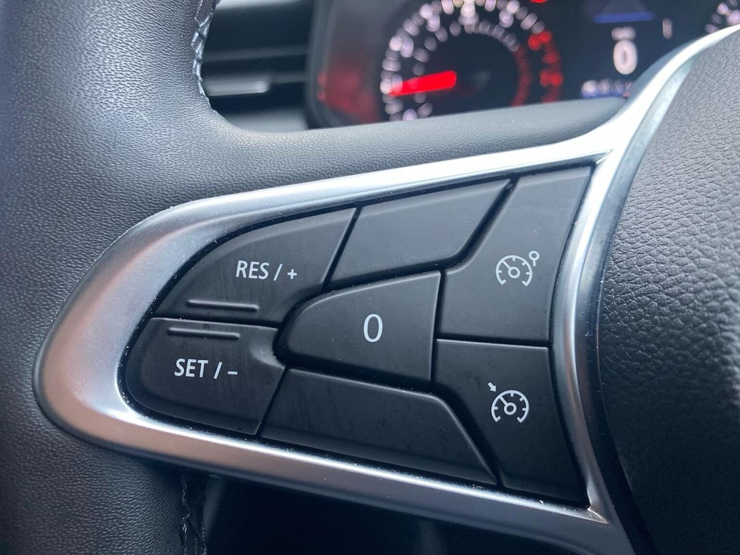 Used Renault Clio 2022 for sale - 77034637: Photo 29