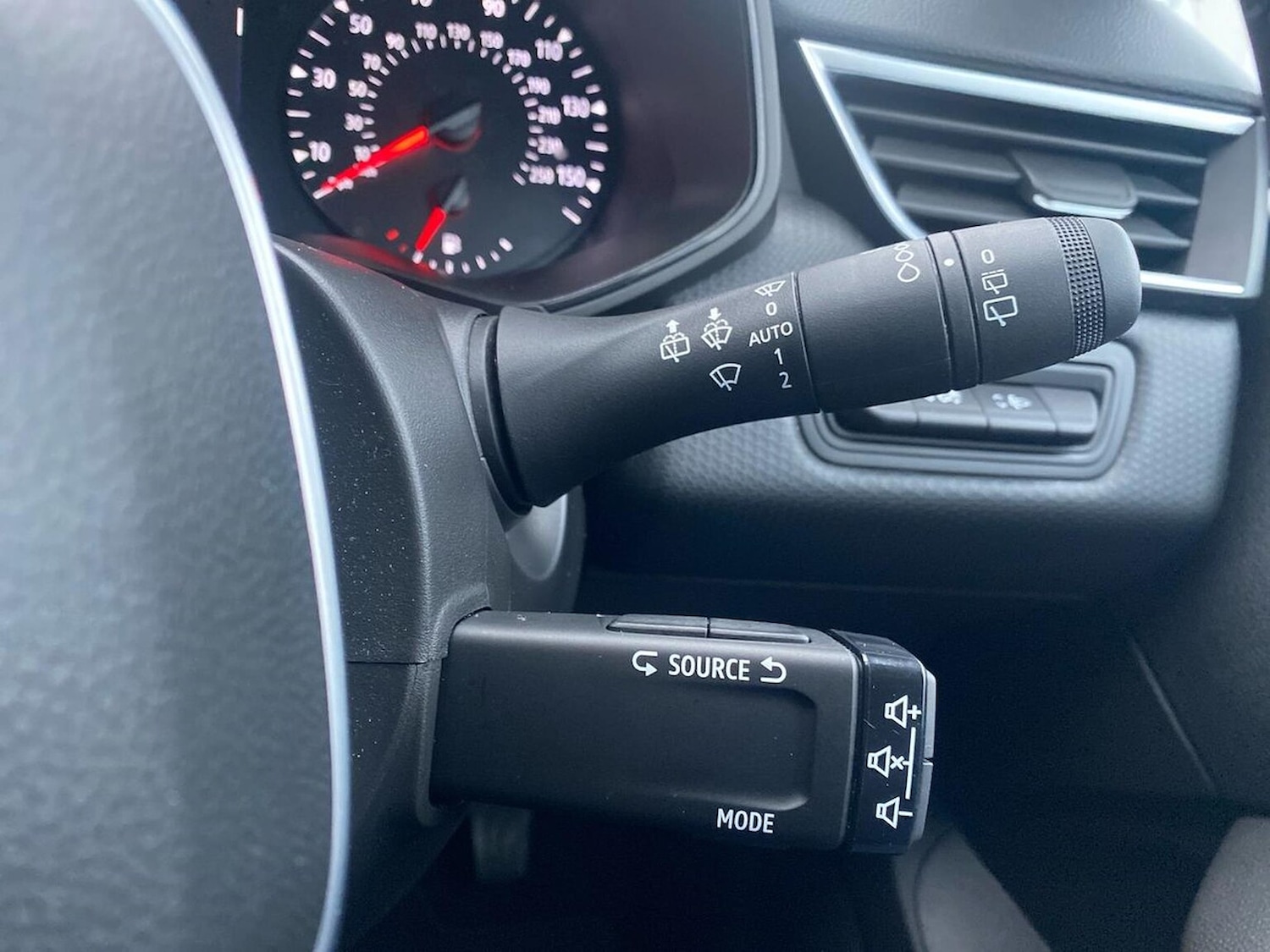 Used Renault Clio 2022 for sale - 77034637: Photo 30