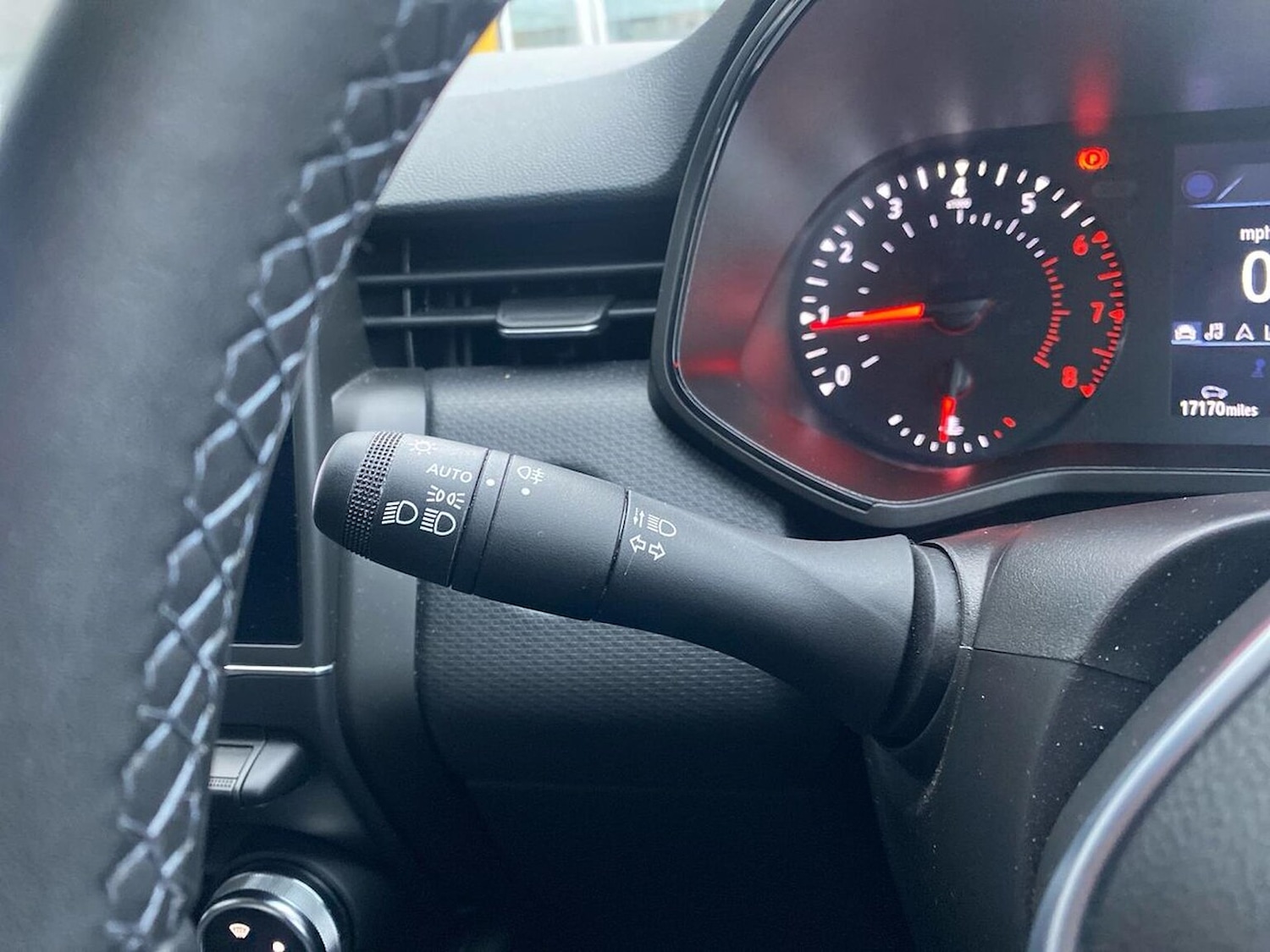 Used Renault Clio 2022 for sale - 77034637: Photo 31