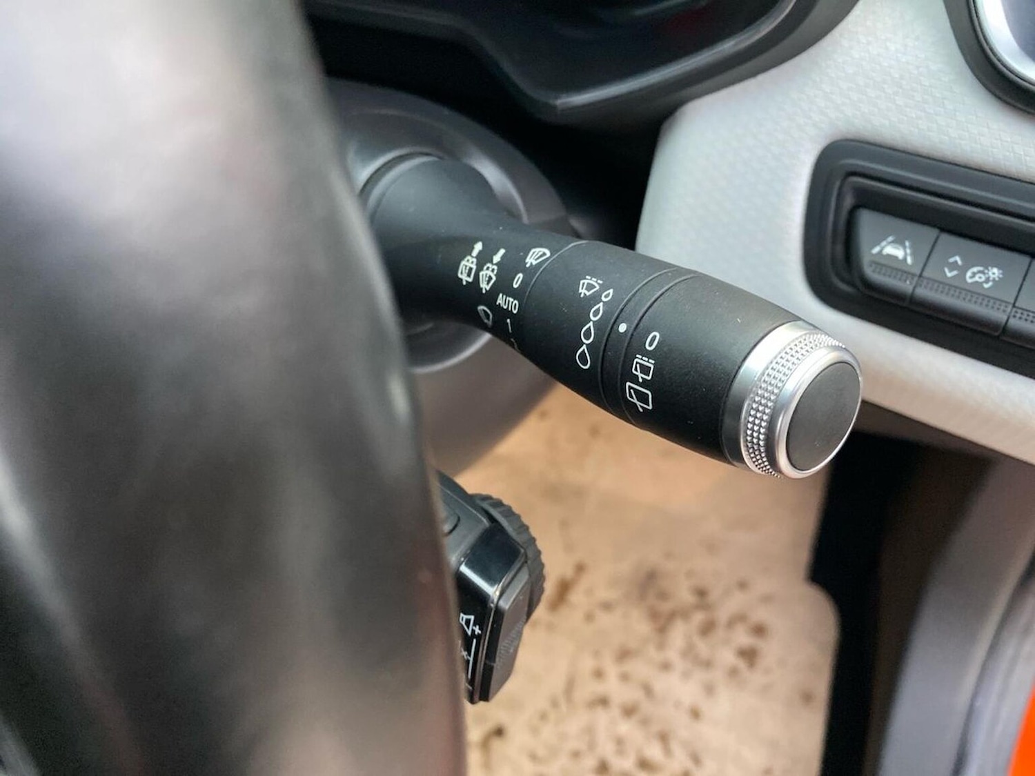 Used Renault Clio 2019 for sale - 76134245: Photo 28