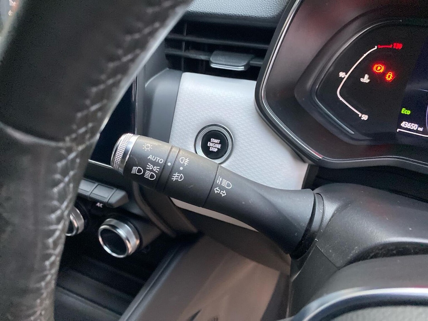 Used Renault Clio 2019 for sale - 76134245: Photo 29