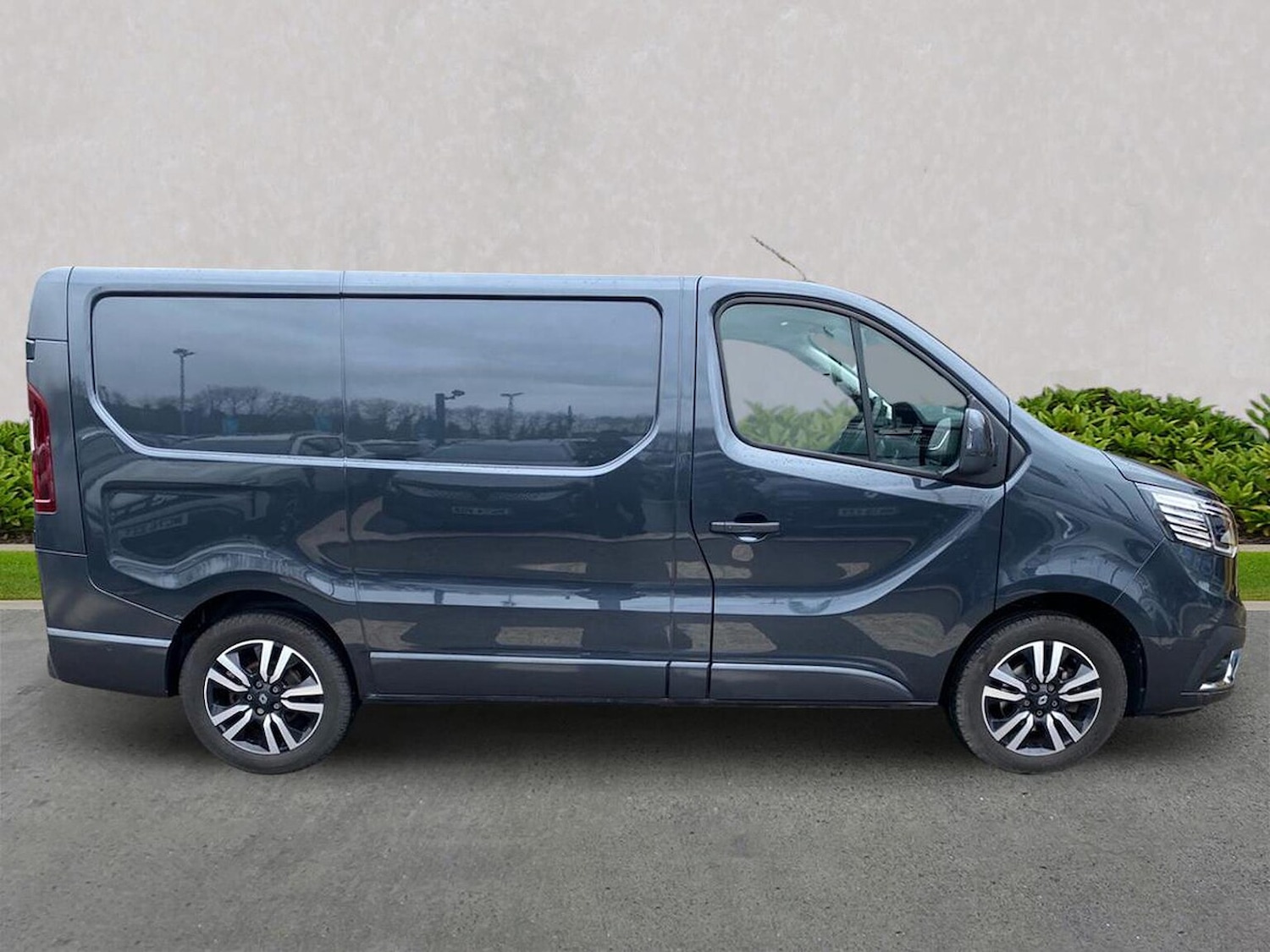 Used Renault Trafic 2025 for sale - 77639300: Photo 3