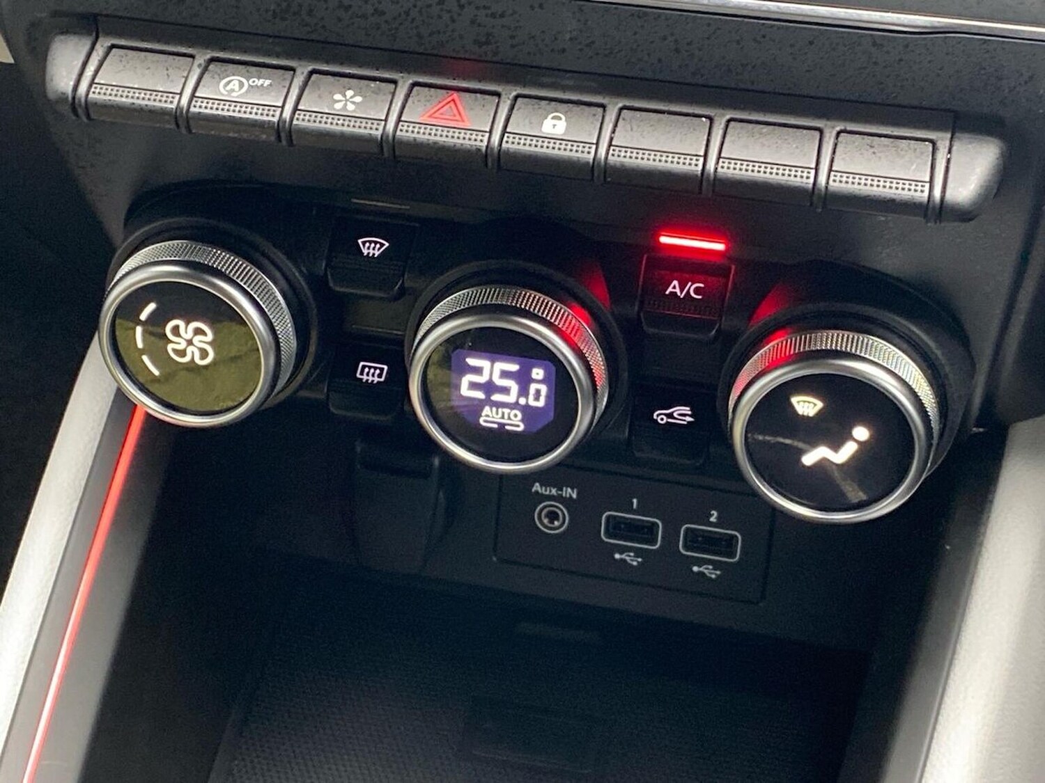 Used Renault Clio 2023 for sale - 78026156: Photo 12