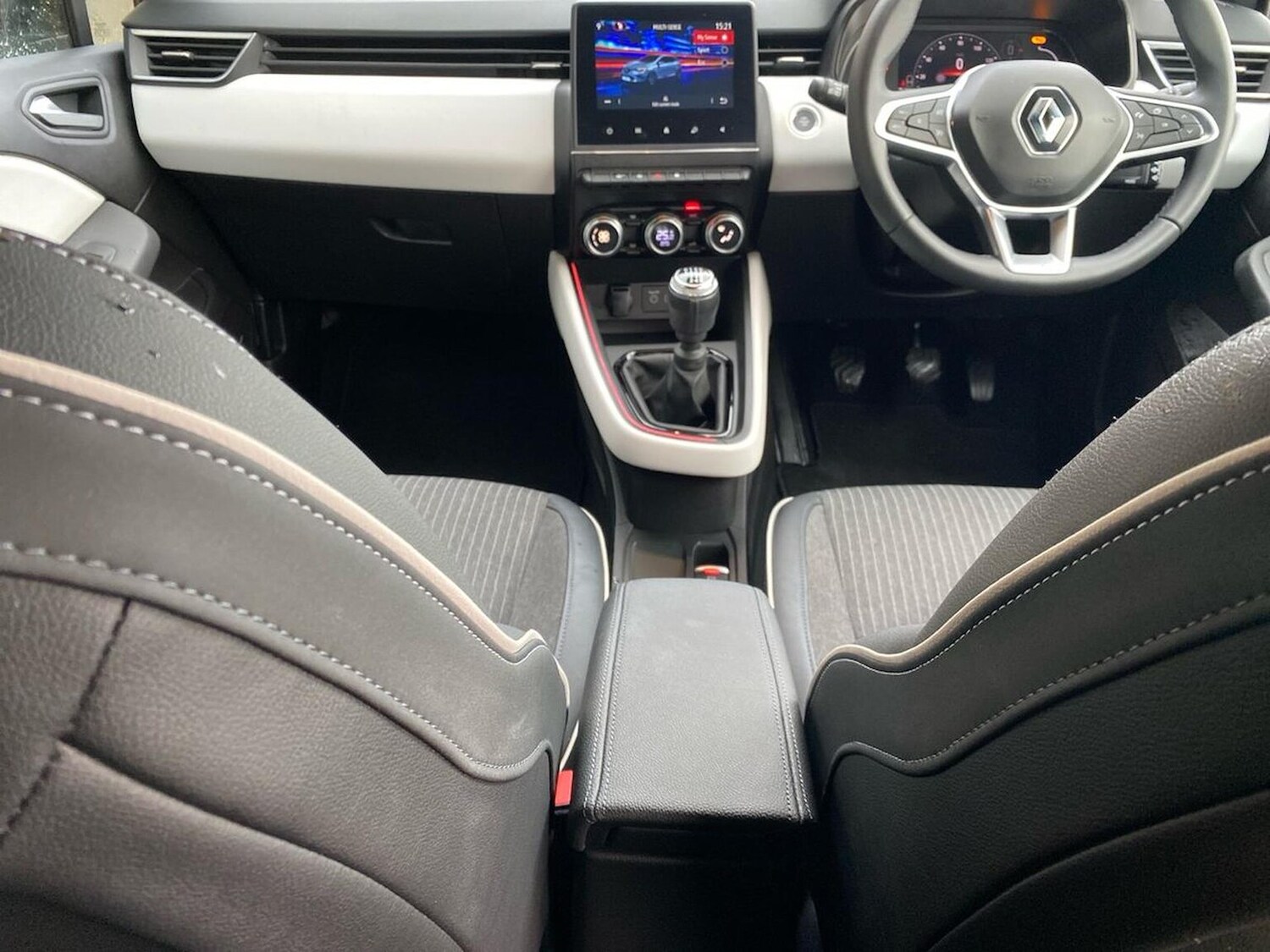 Used Renault Clio 2023 for sale - 78026156: Photo 13