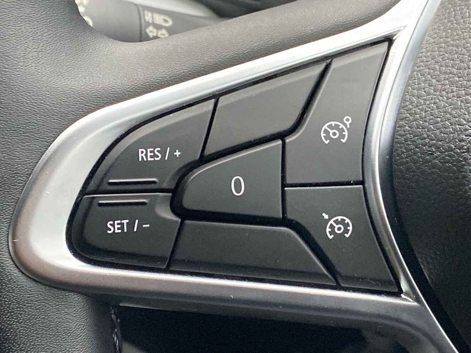 Used Renault Clio 2023 for sale - 78026156: Photo 26