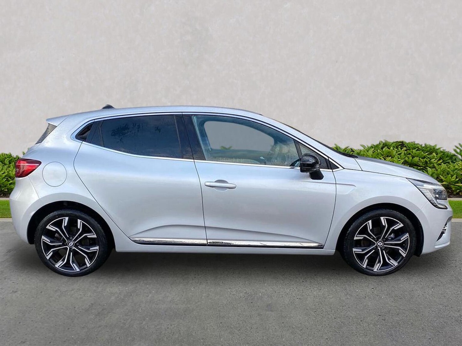 Used Renault Clio 2023 for sale - 78026156: Photo 3