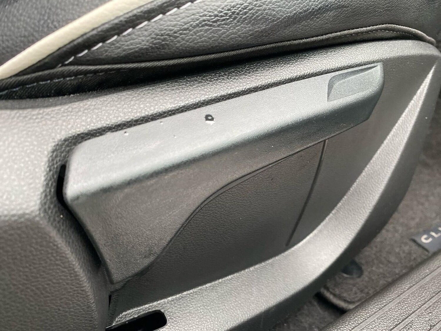 Used Renault Clio 2023 for sale - 78026156: Photo 30