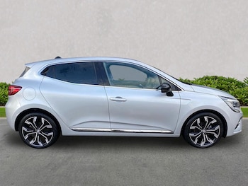 Used Renault Clio 2023 for sale - 78026156: Photo