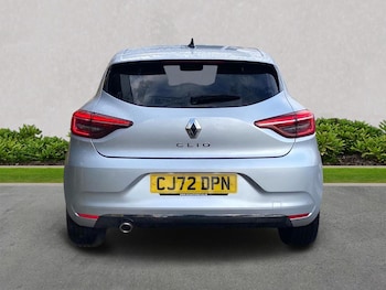 Used Renault Clio 2023 for sale - 78026156: Photo