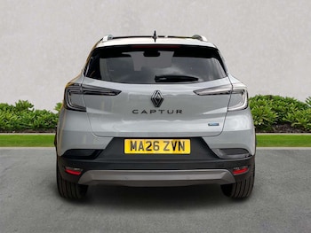 Used Renault Captur 2026 for sale - 78615034: Photo